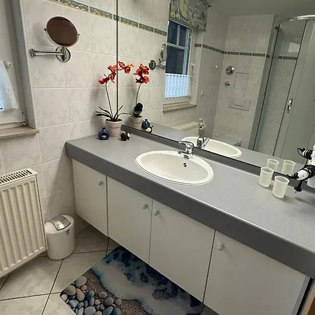 Haus Aquamarina Daire *